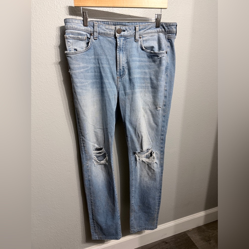 Monfrere distressed jeans